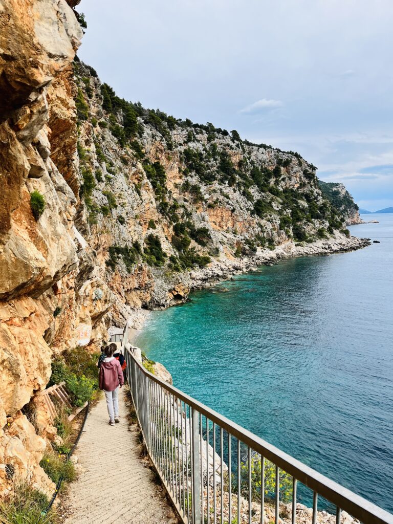 The entry to Pasjača Beach in Croatia